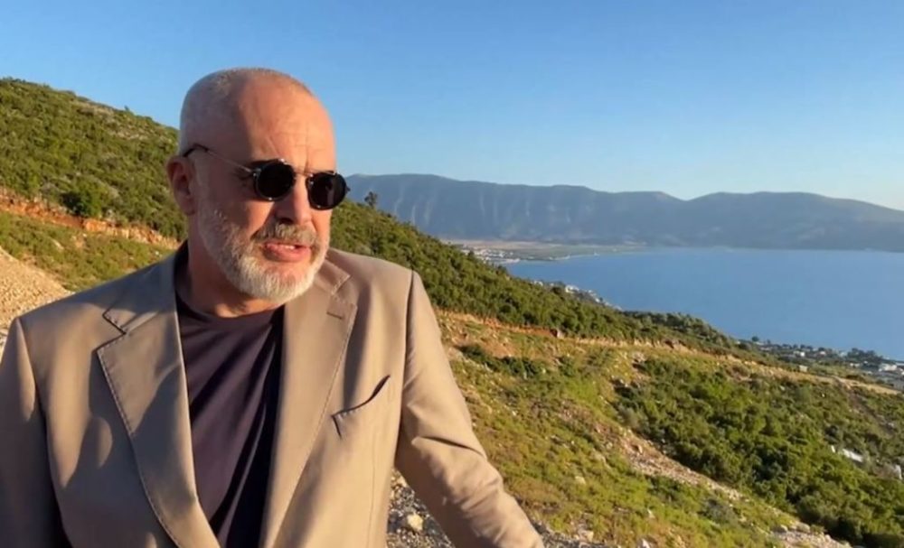Kryeministri Edi Rama publikon pamjet nga projekti strategjik për vendin tonë: “Një destinacion i ri për t’u eksploruar”! (Video) Kryeministri Edi Rama publikon pamjet nga projekti strategjik për vendin tonë: “Një destinacion i ri për t’u eksploruar”! (Video)