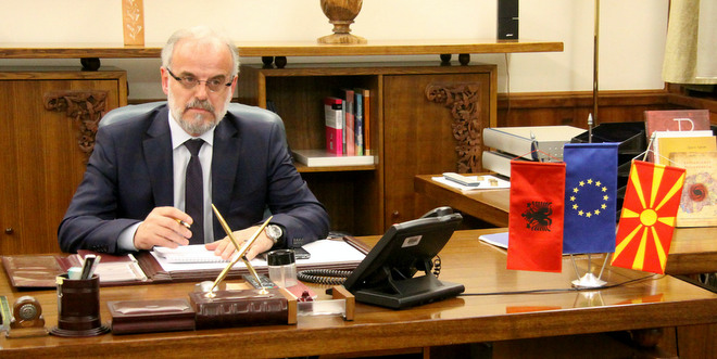 Fjalimi në Gjuhën Shqipe, Zaev: Pres sqarime nga Xhaferi Fjalimi në Gjuhën Shqipe, Zaev: Pres sqarime nga Xhaferi