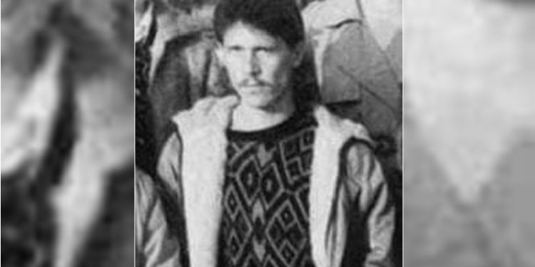 FOTO/ Sot mban titullin ‘Doktor’, bën pritje në vend të Bashës në selinë e PD dhe do futet në Kuvend, cili është ky personazh? FOTO/ Sot mban titullin ‘Doktor’, bën pritje në vend të Bashës në selinë e PD dhe do futet në Kuvend, cili është ky personazh?