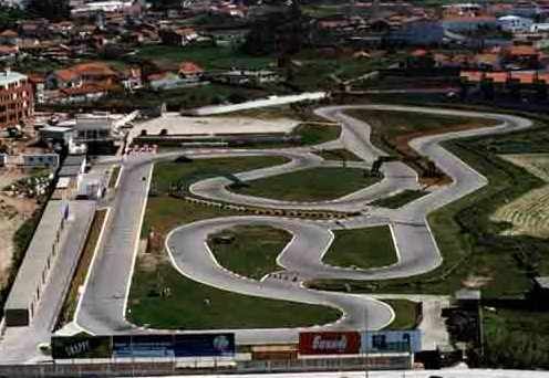 Formula 1 në Elbasan! Blendi Gonxhe: Ëndrrat nuk realizohen nëse nuk synojmë lart Formula 1 në Elbasan! Blendi Gonxhe: Ëndrrat nuk realizohen nëse nuk synojmë lart