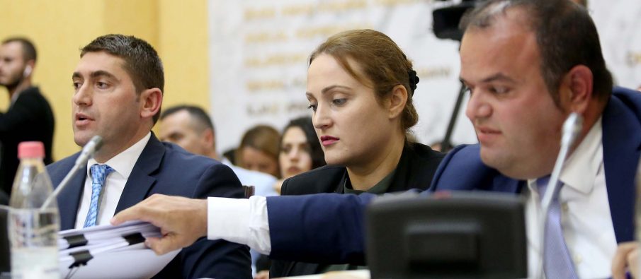 “Hetimi” i Saimir Tahirit nga tre prokurorë që mund të merren të pandehur… e ka emrin krim?! “Hetimi” i Saimir Tahirit nga tre prokurorë që mund të merren të pandehur… e ka emrin krim?!