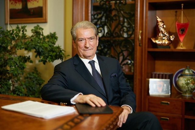 Qëndrimi i DASH dhe të dhënat e Wikileaks: Ja si Berisha ushtronte presion ndaj drejtësisë për akuzat ndaj dy fëmijëve të tij! Qëndrimi i DASH dhe të dhënat e Wikileaks: Ja si Berisha ushtronte presion ndaj drejtësisë për akuzat ndaj dy fëmijëve të tij!