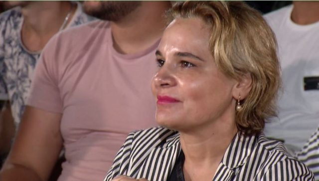 Del nga “strofkulla” Monika Kryemadhi! Shfaqet në Jalë e transfomuar dhe e çorientuar Del nga “strofkulla” Monika Kryemadhi! Shfaqet në Jalë e transfomuar dhe e çorientuar