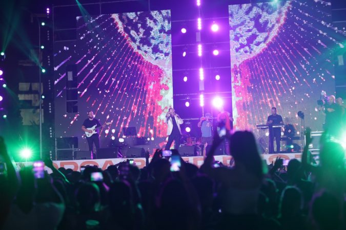 Korça e ‘djeg’ me këngë greke, Lefteris Pantazis ndez skenën në Festën e Birrës Korça e ‘djeg’ me këngë greke, Lefteris Pantazis ndez skenën në Festën e Birrës