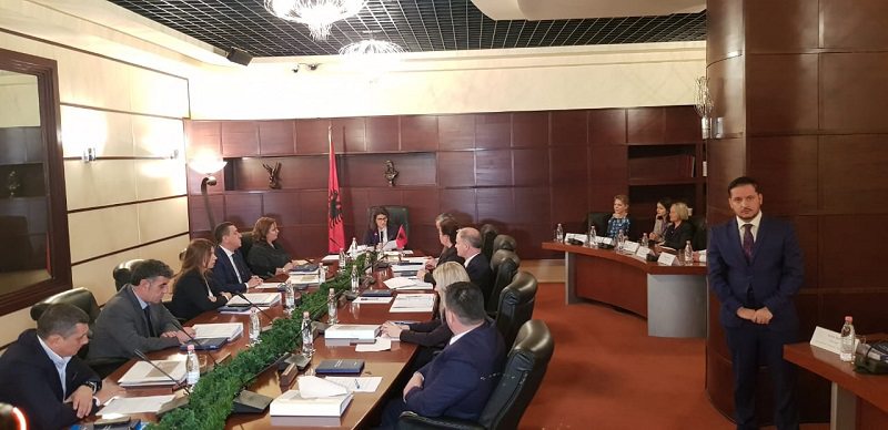 Strategjia e Kushtetueses, 2 dosjet më të bujshme shtyhen për në fund të vitit, KLGJ nën presion për të zhbllokuar plotësimin me 9 anëtarë