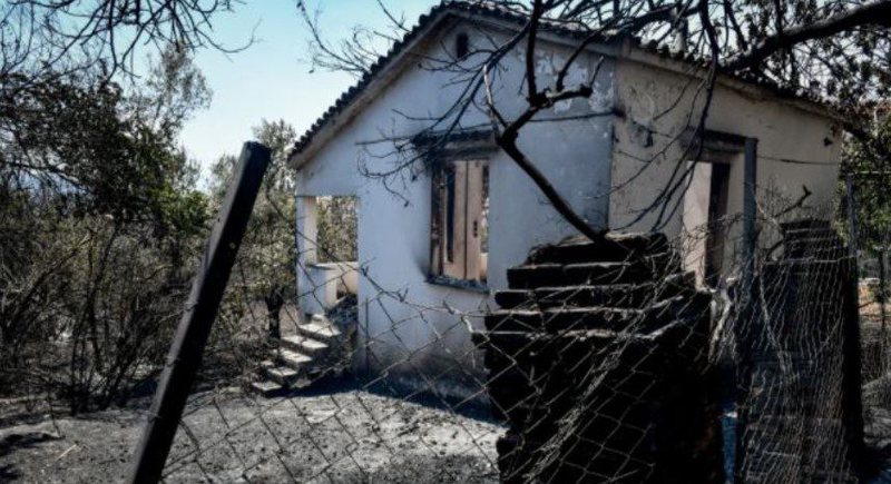 Hiqej si zjarrfikës vullnetar, por u vinte zjarrin tokave, arrestohet 43-vjeçari Hiqej si zjarrfikës vullnetar, por u vinte zjarrin tokave, arrestohet 43-vjeçari