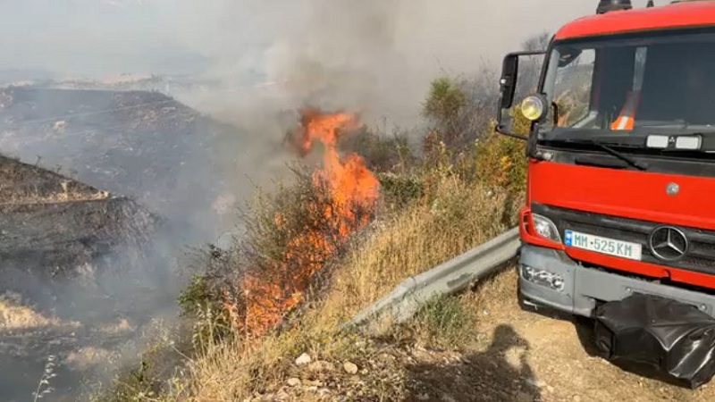 Dyshohet se i vuri zjarrin malit të Gjallicës, policia arreston 47-vjeçarin, ajo çfarë i gjejnë në shtëpi e fundos Dyshohet se i vuri zjarrin malit të Gjallicës, policia arreston 47-vjeçarin, ajo çfarë i gjejnë në shtëpi e fundos