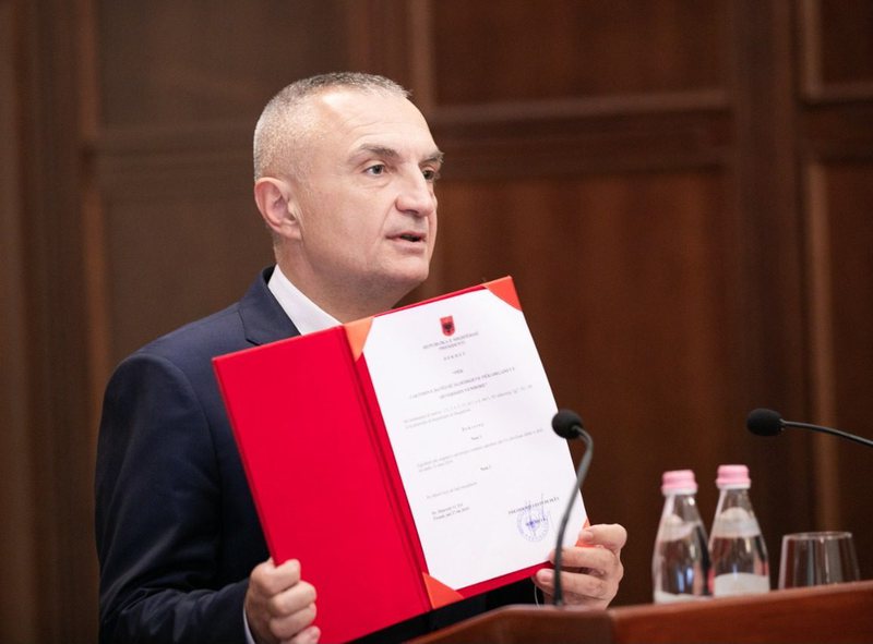 Mbi 15 letra shantazhuese ndaj KLGJ, KED dhe Kushtetueses: Ja lufta agresive dhe e paprecedent e Ilir Metës kundër reformës në drejtësi! Mbi 15 letra shantazhuese ndaj KLGJ, KED dhe Kushtetueses: Ja lufta agresive dhe e paprecedent e Ilir Metës kundër reformës në drejtësi!