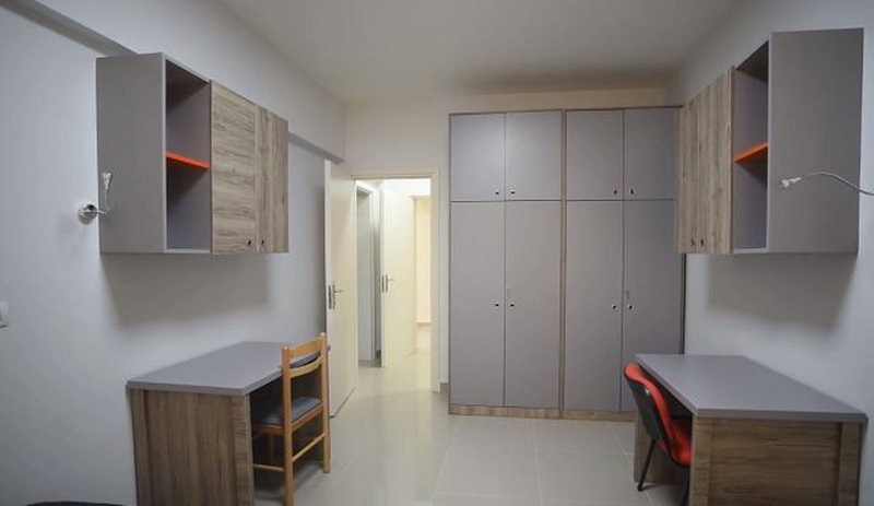 Grupi i parë i afganëve vjen ditën e sotme në Tiranë, bëhen gati godinat në Qytetin Studenti, zbardhen detajet e akomodimit