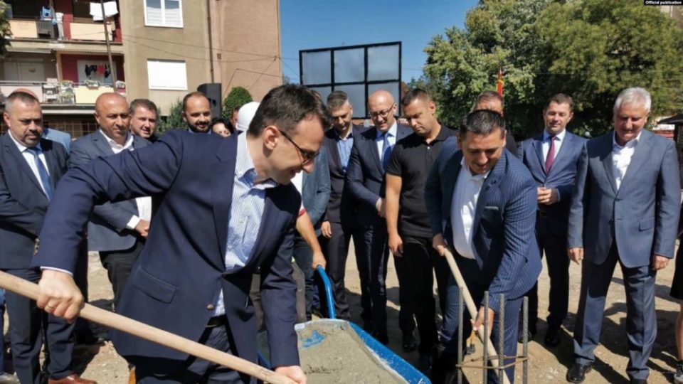 Serbia nis ndërtimin e Universitetit të saj në Mitrovicë: Asnjë reagim nga Prishtina! Serbia nis ndërtimin e Universitetit të saj në Mitrovicë: Asnjë reagim nga Prishtina!