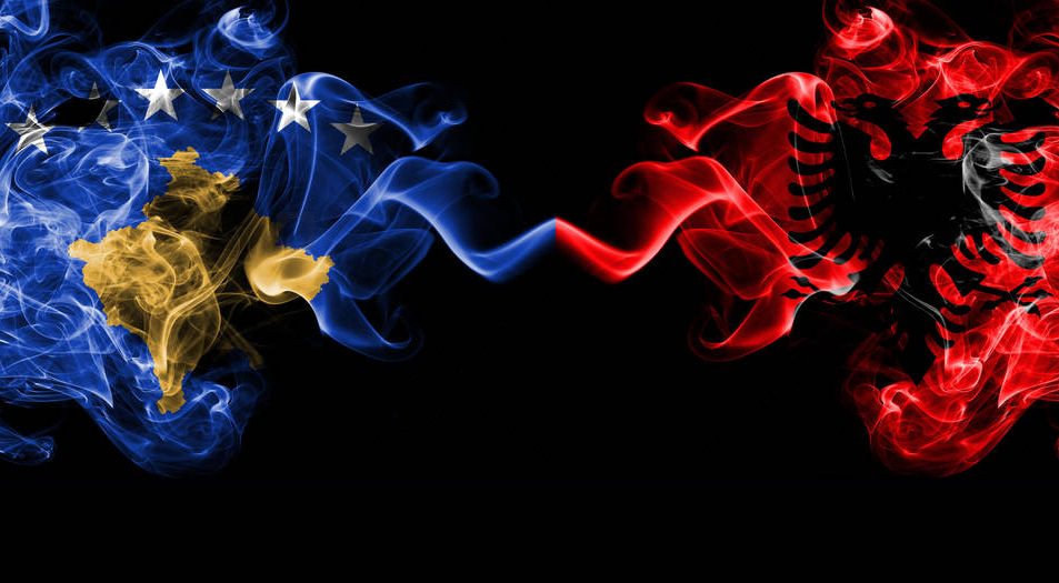 Shqipëri-Kosovë, sherr për Ferrarin kur s’ke lek as për biçikletën