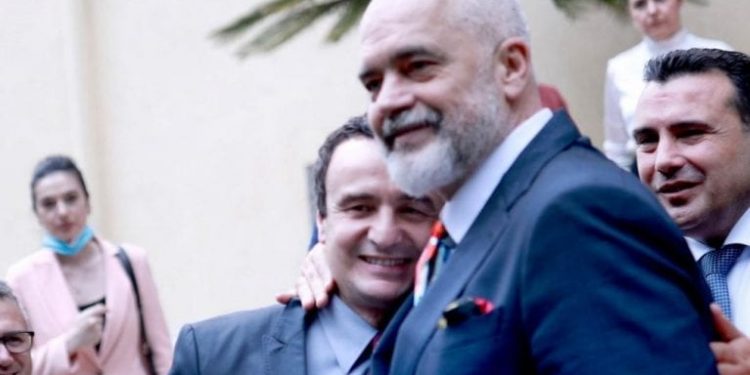 A e dini që për shumicën e Evropës shqiptarët si në Kosovë e si në Shqipëri shihen si dele të zeza?! A e dini që për shumicën e Evropës shqiptarët si në Kosovë e si në Shqipëri shihen si dele të zeza?!