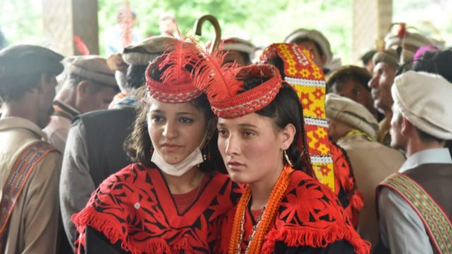 Shqiptarët e Afganistanit, sykaltërit që jetojnë mes këngëve dhe valleve tradicionale