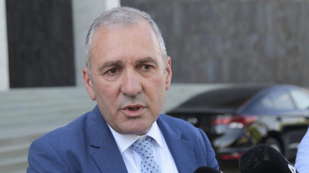 I grabitën shtëpinë në Lalëz, kreu i SPAK Arben Kraja tregon për ngjarjen I grabitën shtëpinë në Lalëz, kreu i SPAK Arben Kraja tregon për ngjarjen