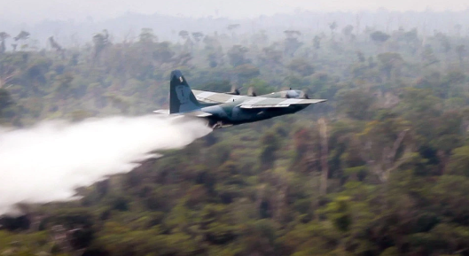 Rrëzohet aeroplani për shuarjen e zjarreve në Greqi Rrëzohet aeroplani për shuarjen e zjarreve në Greqi