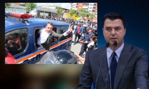 Ish deputeti i kllounadës së Lulit, Çuni i Bahri Falliut habitet me humbjen fundit: Shqipëria thyen rekord Guinness! Kjo gjë s’ka ndodhur kurrë në botë… Ish deputeti i kllounadës së Lulit, Çuni i Bahri Falliut habitet me humbjen fundit: Shqipëria thyen rekord Guinness! Kjo gjë s’ka ndodhur kurrë në botë…