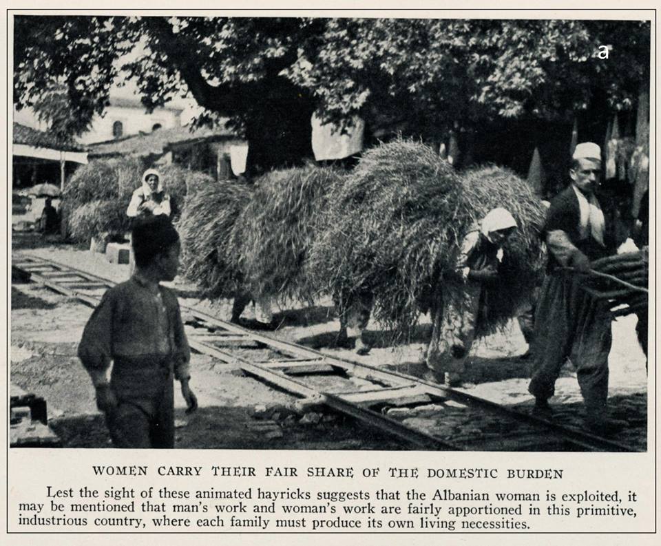 FOTOT e rralla: Vajzat shqiptare, si kanë evoluar ato ndër dekada