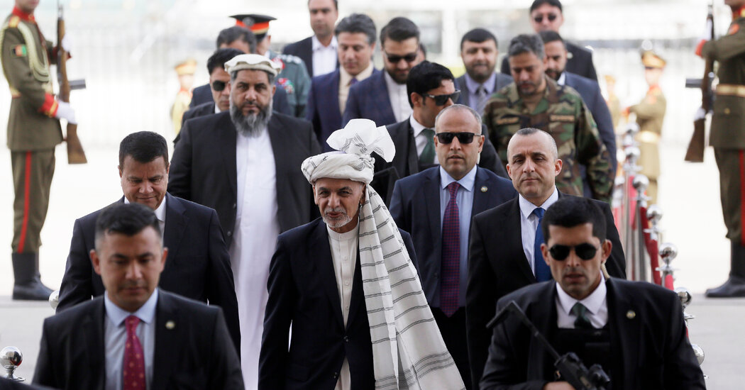 Talebanët në Kabul, Presidenti afgan largohet nga vendi Talebanët në Kabul, Presidenti afgan largohet nga vendi