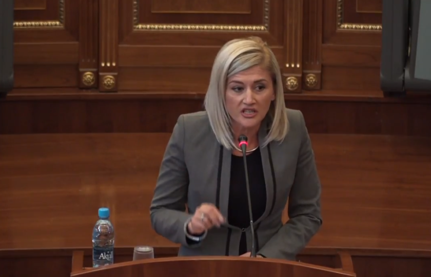 Ka shumë si këto “marrak” Kosova?! Kusari-Lila e Albin VV-së: ‘Ballkani i Hapur’ është nismë e dëmshme Ka shumë si këto “marrak” Kosova?! Kusari-Lila e Albin VV-së: ‘Ballkani i Hapur’ është nismë e dëmshme