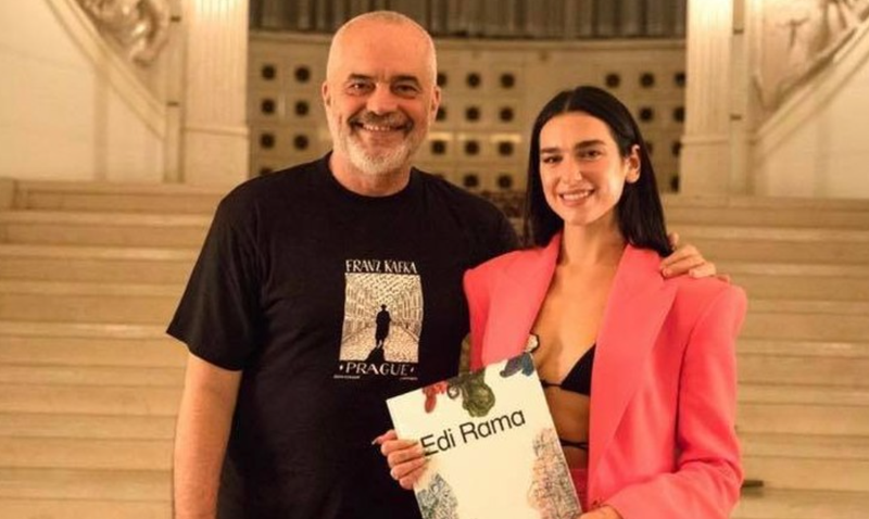 “Barazoi Dua Lipën me Goran Bregoviç”, Rama i përgjigjet sulmeve: Histeri fashiste që e turpëron shqiptarinë “Barazoi Dua Lipën me Goran Bregoviç”, Rama i përgjigjet sulmeve: Histeri fashiste që e turpëron shqiptarinë