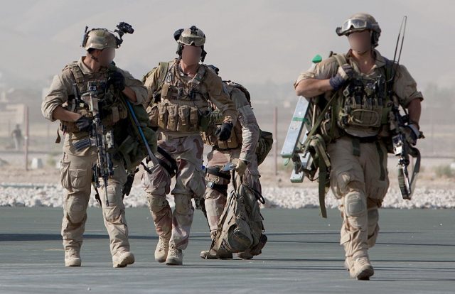 TOP SECRET: 20 forca speciale të SAS bllokohen në Afganistan, operacioni si në filma për shpëtimin e tyre TOP SECRET: 20 forca speciale të SAS bllokohen në Afganistan, operacioni si në filma për shpëtimin e tyre