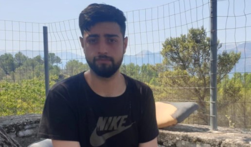 Afgani që u kap në kufi: Synojmë Gjermaninë ose Zvicrën! “Rruga ballkanike” nga Greqia në Shqipëri e më pas drejt vendeve të BE-së Afgani që u kap në kufi: Synojmë Gjermaninë ose Zvicrën! “Rruga ballkanike” nga Greqia në Shqipëri e më pas drejt vendeve të BE-së