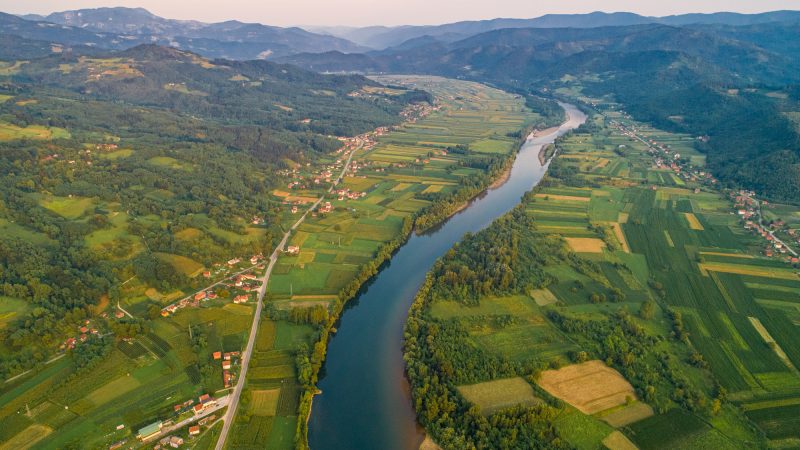 A mund të ndërtojë Kina një rrugë lundruese nga Ballkani në Europë A mund të ndërtojë Kina një rrugë lundruese nga Ballkani në Europë