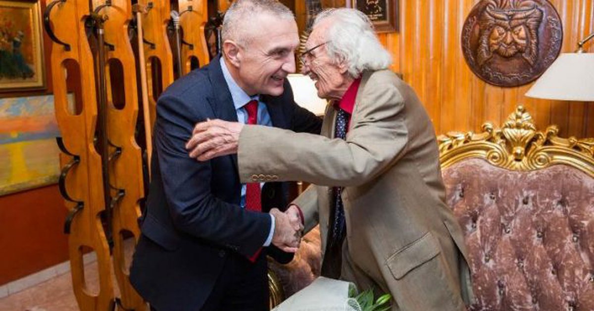 “Ç’pret nga një botë ku i mashtruari turpërohet më shumë se mashtruesi”! “Ç’pret nga një botë ku i mashtruari turpërohet më shumë se mashtruesi”!