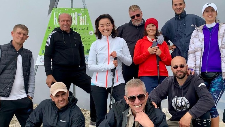 Mesazhi i Yuri Kim nga 2764 metra lartësi e malit të Korabit: Hap pas hapi, ne mund ta arrijmë qëllimin tonë së bashku Mesazhi i Yuri Kim nga 2764 metra lartësi e malit të Korabit: Hap pas hapi, ne mund ta arrijmë qëllimin tonë së bashku