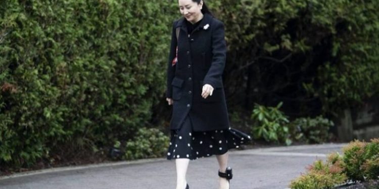 Kina liron dy shtetas kanadezë në shkëmbim të drejtoreshës së Huaweit Kina liron dy shtetas kanadezë në shkëmbim të drejtoreshës së Huaweit