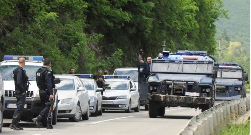 Tensionohet gjendja në kufi! Kosova dhe Serbia takohen sot në Bruksel, flet zyrtari amerikan: Pjesë e dialogut do të jenë në total 3 pjesëmarrës… Tensionohet gjendja në kufi! Kosova dhe Serbia takohen sot në Bruksel, flet zyrtari amerikan: Pjesë e dialogut do të jenë në total 3 pjesëmarrës…