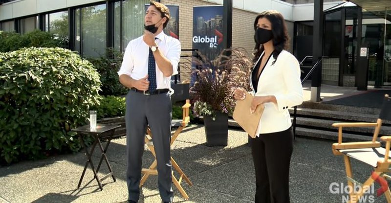 “E ke gruan k**vë”! Protestuesi e vë në siklet, shihni reagimin epik të kryeministrit të Kanadasë (Video) “E ke gruan k**vë”! Protestuesi e vë në siklet, shihni reagimin epik të kryeministrit të Kanadasë (Video)