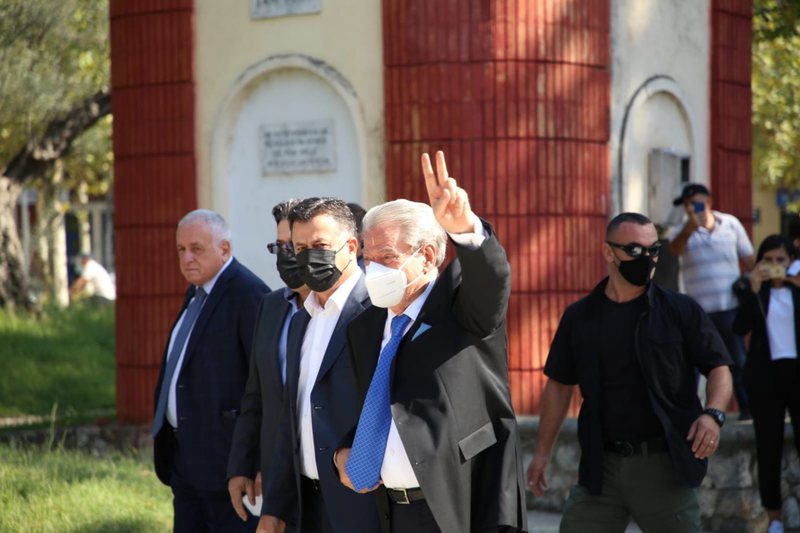 Pas përjashtimit Berisha rrezikon edhe mandatin! Rasti i Tom Doshit pritet të kthehet në precedent: Prokuroria vijon verifikimet për ish-kreun e PSD Pas përjashtimit Berisha rrezikon edhe mandatin! Rasti i Tom Doshit pritet të kthehet në precedent: Prokuroria vijon verifikimet për ish-kreun e PSD