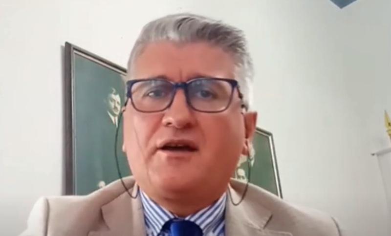 Vendimi i Bashës për përjashtimin e Berishës, servilizëm ndaj SHBA-së?! Gjekmarkaj nxjerr prapaskenat dhe parashikon çfarë do të ndodhë brenda PD-së Vendimi i Bashës për përjashtimin e Berishës, servilizëm ndaj SHBA-së?! Gjekmarkaj nxjerr prapaskenat dhe parashikon çfarë do të ndodhë brenda PD-së