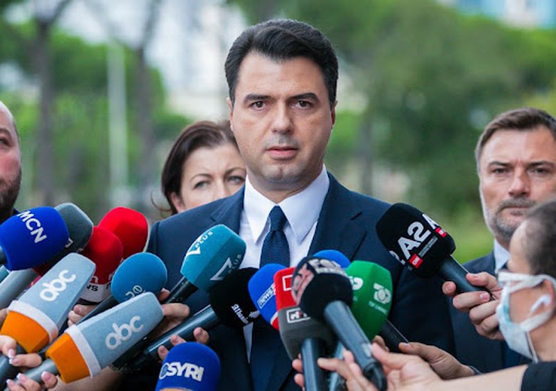 Basha përzë Bylykbashin pas rreshtimit me Berishën, në krye të zgjedhores katapultohet Enkelejd Alibeaj Basha përzë Bylykbashin pas rreshtimit me Berishën, në krye të zgjedhores katapultohet Enkelejd Alibeaj