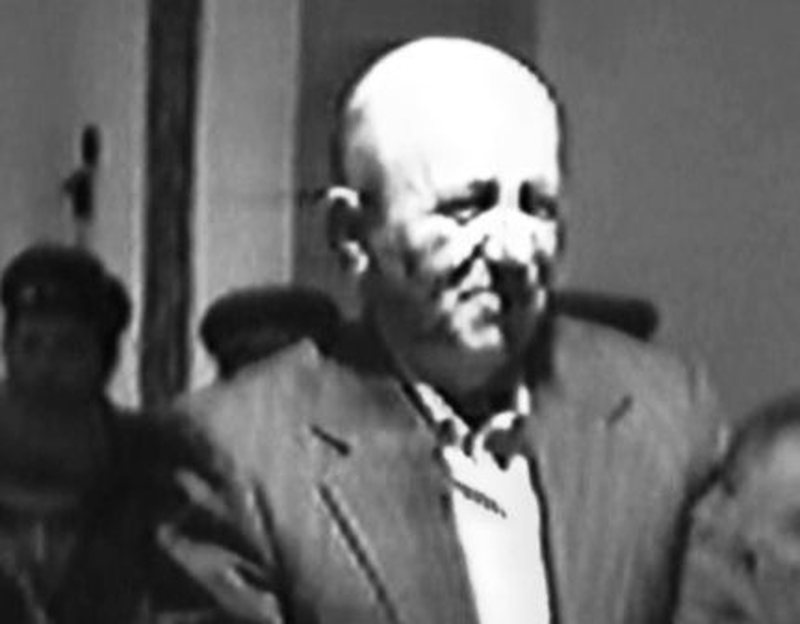 Berisha duhet të përgjigjet! Ku e çoi thesarin e arit, Halit Bajrami i bandës së Xhevdet Mustafës, njeriu i Ramiz Alisë dhe miku i ngushtë i Berishës?! Berisha duhet të përgjigjet! Ku e çoi thesarin e arit, Halit Bajrami i bandës së Xhevdet Mustafës, njeriu i Ramiz Alisë dhe miku i ngushtë i Berishës?!