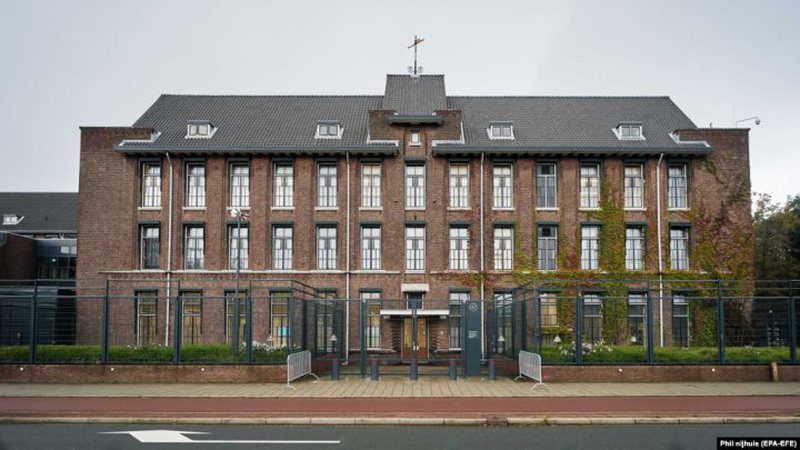 Prokurori i Specializuar: Haga nuk e akuzon UÇK-në, por individët me përgjegjësi personale Prokurori i Specializuar: Haga nuk e akuzon UÇK-në, por individët me përgjegjësi personale