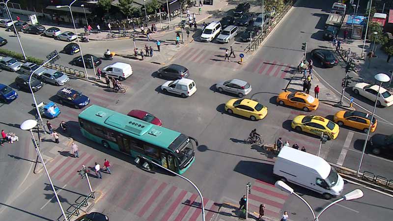 Mos dilni me automjet, sot “Dita pa makina”! Publikohet njoftimi me rëndësi: Ja rrugët ku kufizohet lëvizja për disa orë dhe si ndryshon qarkullimi në kryeqytet Mos dilni me automjet, sot “Dita pa makina”! Publikohet njoftimi me rëndësi: Ja rrugët ku kufizohet lëvizja për disa orë dhe si ndryshon qarkullimi në kryeqytet