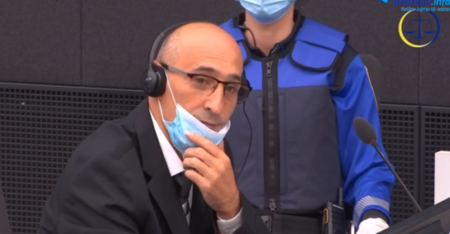 Dëshmitari në Hagë: I akuzuari deshi të më vras me revole, nuk i shkrepi pasi s`pati plumba Dëshmitari në Hagë: I akuzuari deshi të më vras me revole, nuk i shkrepi pasi s`pati plumba