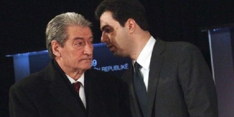 Bamir Topi: Takimi misterioz Basha-Berisha në trotuar para se ta sillte në PD, që na habiti të gjithëve Bamir Topi: Takimi misterioz Basha-Berisha në trotuar para se ta sillte në PD, që na habiti të gjithëve