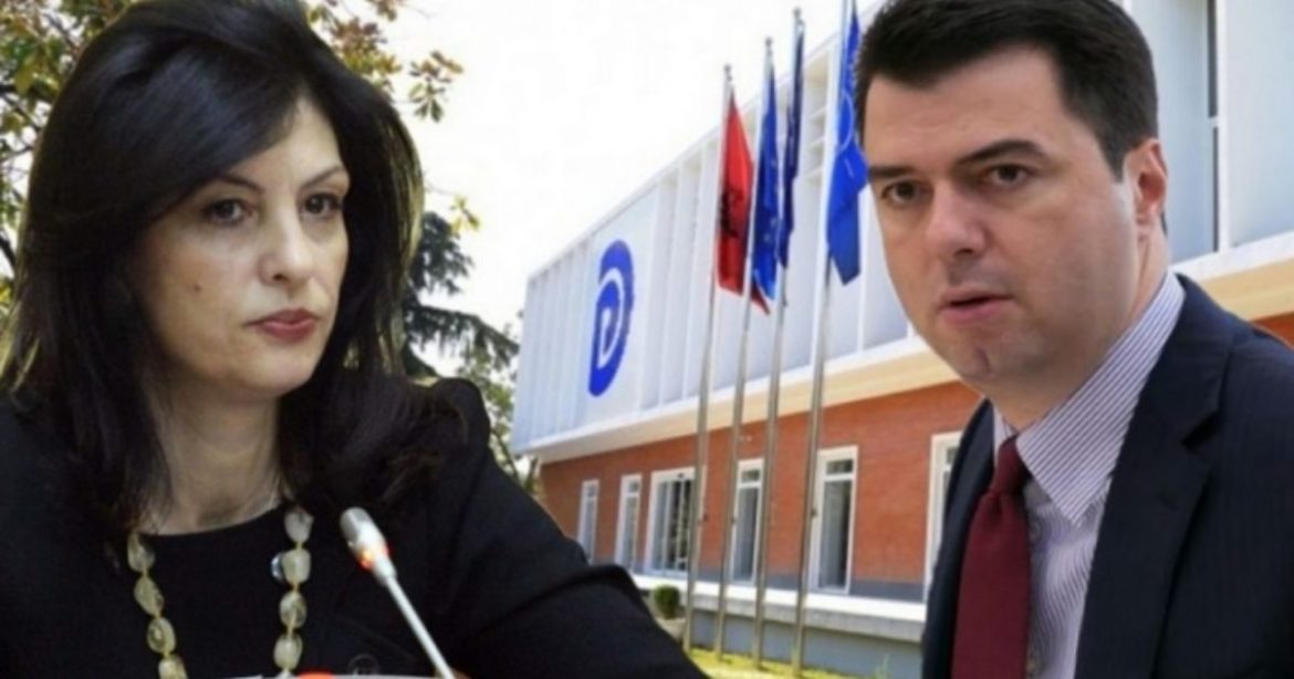 “Largimi i Berishës”, Jozefina Topalli: Nëse ka një njeri të korruptuar ai e ka emrin Lulzim Basha “Largimi i Berishës”, Jozefina Topalli: Nëse ka një njeri të korruptuar ai e ka emrin Lulzim Basha