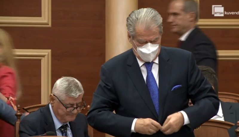 PD e përjashtoi, Berisha regjistrohet si pjesë e grupit parlamentar demokrat PD e përjashtoi, Berisha regjistrohet si pjesë e grupit parlamentar demokrat