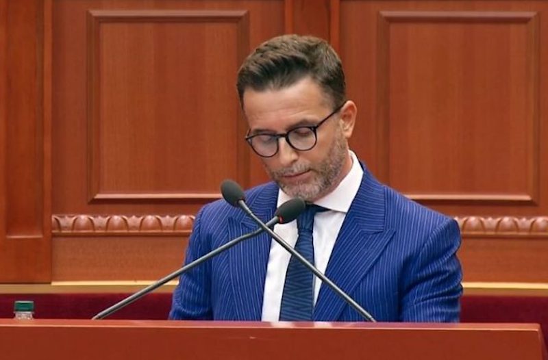 Braçe thirrje qeverisë: Punëtorët po ju ikin… rritini rrogat, përmirësojini kushtet e punës. Nuk jemi as sa Mali i Zi Braçe thirrje qeverisë: Punëtorët po ju ikin… rritini rrogat, përmirësojini kushtet e punës. Nuk jemi as sa Mali i Zi