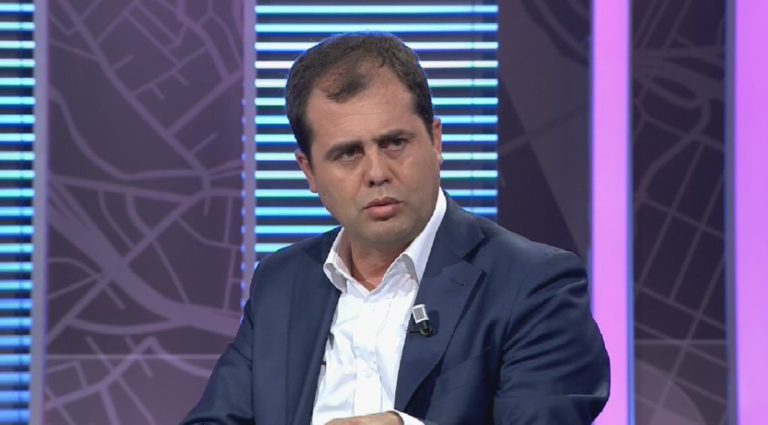 Basha e ndëshkoi pasi i doli në krah Berishës, Bylykbashi filozofon në rrjetet sociale Basha e ndëshkoi pasi i doli në krah Berishës, Bylykbashi filozofon në rrjetet sociale