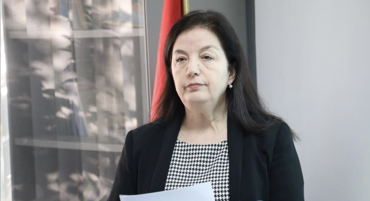 Hani, pini dhe rrëmbeni/ Shefat e INSTAT nuk u del zyra të mblidhen për punë, do shtrojnë gosti me paratë e shtetit