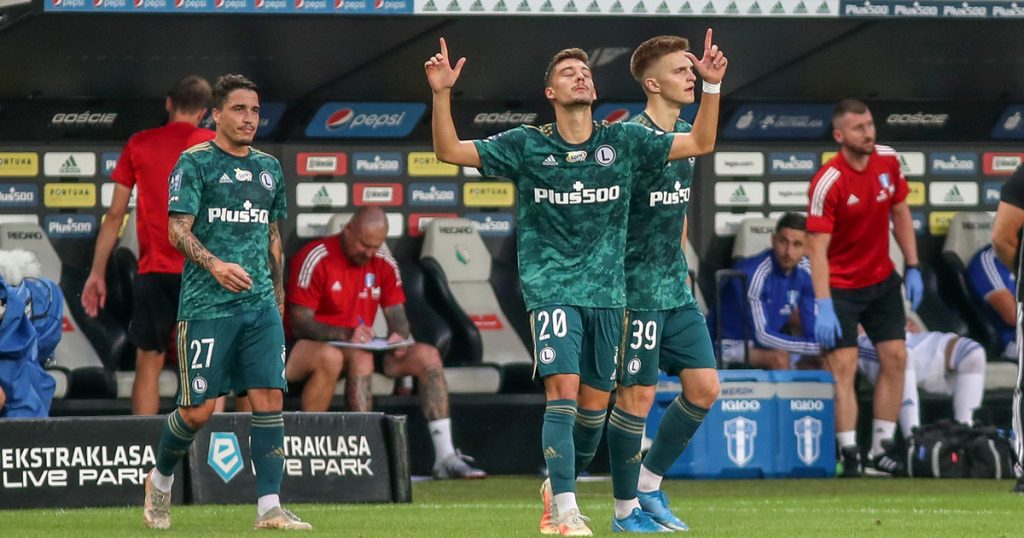 VIDEO/ Ernest MUÇI është tjetër nivel, ideon skemën te Legia, driblon 5 kundërshtarë dhe ndal topin në rrjetë VIDEO/ Ernest MUÇI është tjetër nivel, ideon skemën te Legia, driblon 5 kundërshtarë dhe ndal topin në rrjetë