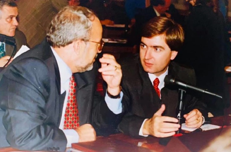 Një ditë e veçantë për Fatos Nanon, Luan Rama uron mikun e tij të vjetër për ditëlindjen Një ditë e veçantë për Fatos Nanon, Luan Rama uron mikun e tij të vjetër për ditëlindjen