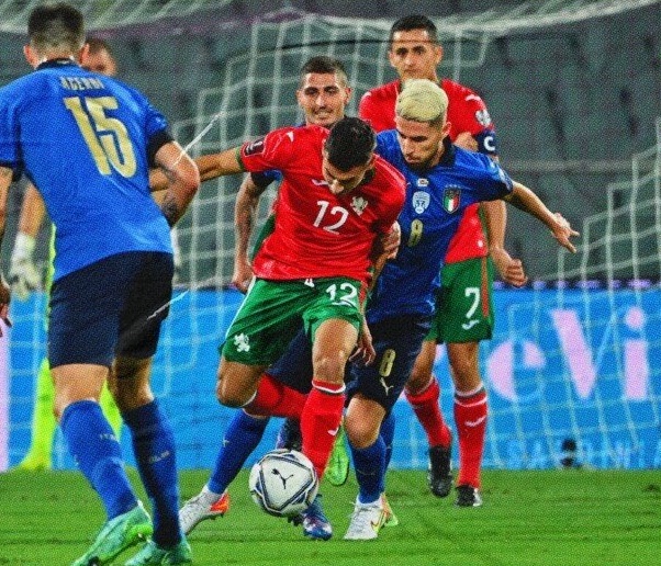 Italia e rekordeve rrezikohet që në nisje, vendimtare sfida e Bazelit