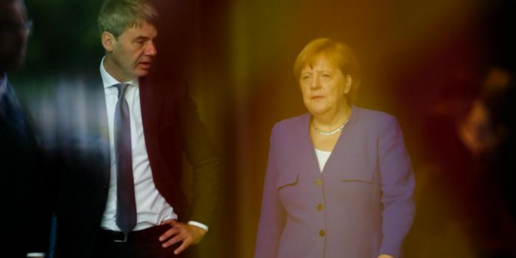 Lamtumira e Merkelit në Ballkan ishte ide e Hecker! Ish-këshilltari kancelares gëzonte reputacion të lartë në rajon