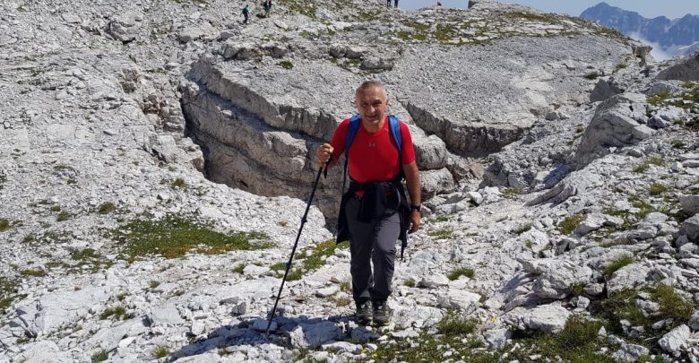 Bilushi Metës shpjegon ngjitjen e Metës në Mal të Tomorrit. Bilushi Metës shpjegon ngjitjen e Metës në Mal të Tomorrit.
